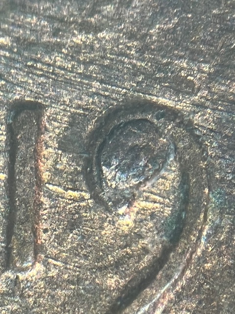 Lincoln-Memorial-Cent-1987--Die-Chip-On-9-&-Die-Crack-On-Reverse